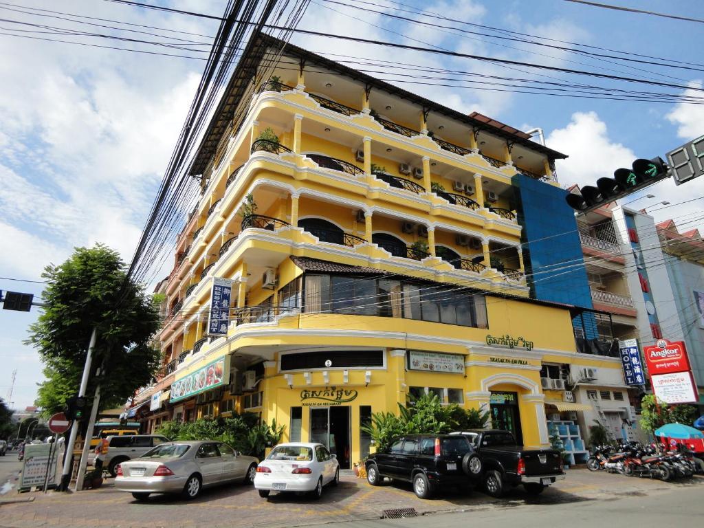 Trasak Pa-Em Hotel & Restaurant Phnom Penh Eksteriør billede