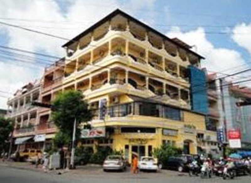 Trasak Pa-Em Hotel & Restaurant Phnom Penh Eksteriør billede