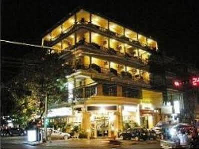 Trasak Pa-Em Hotel & Restaurant Phnom Penh Eksteriør billede